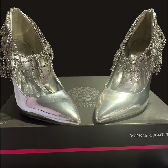 NIB Silver Specchio Vince Camuto Stiletto - Size 6.5 - Picture 3 of 10